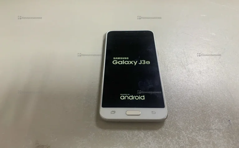 Samsung Galaxy J3 (2016) 2/16 ГБ