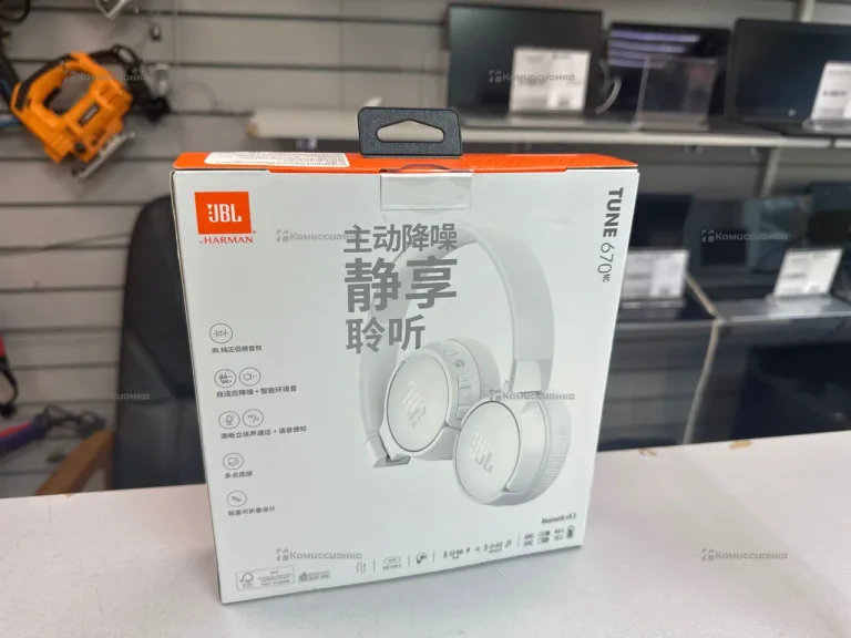 Наушники  JBl tune 670NC