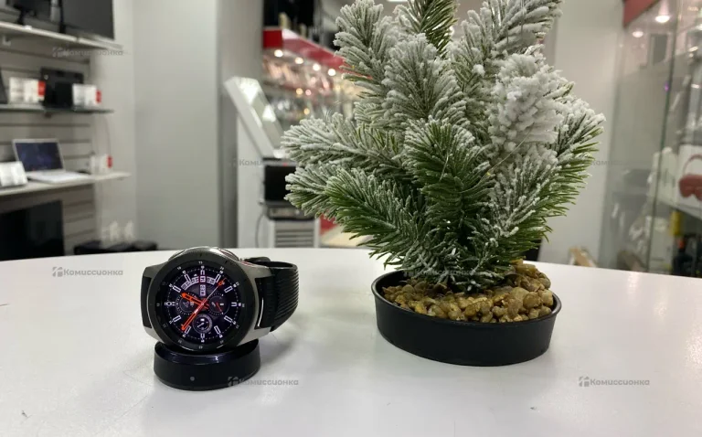Часы  Samsung Galaxy Watch 8900