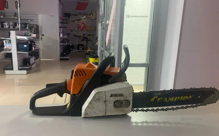 Бензопила STIHL MS 180.