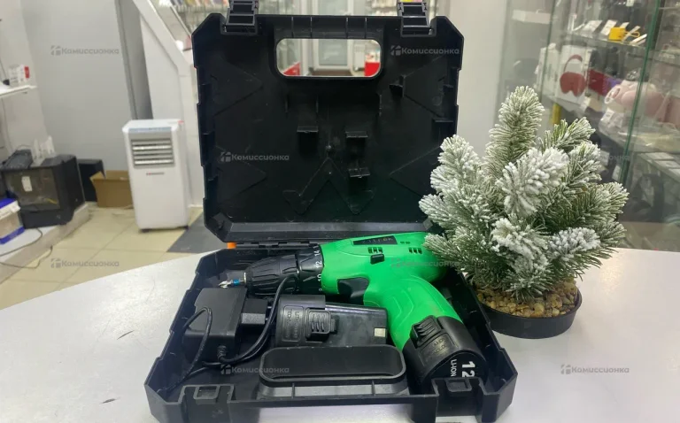 шуруповерт Green 12-Li-ion