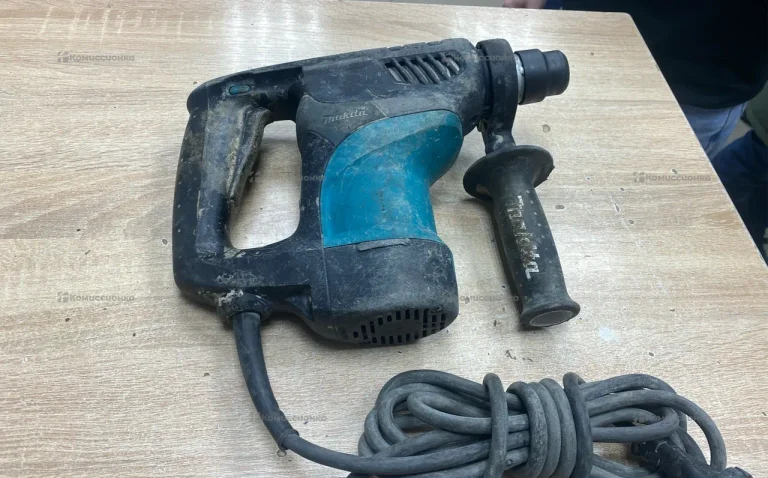 Перфоратор makita HR2810