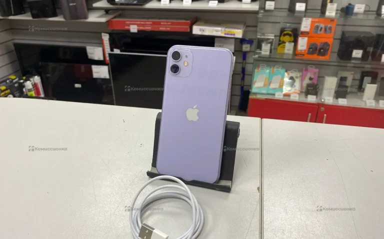 Apple iPhone 11 4/128 ГБ