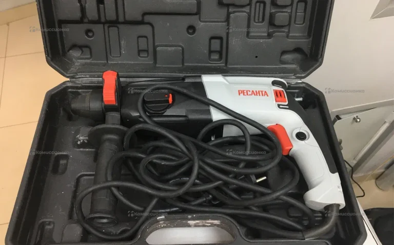 Перфоратор Ресанта П-28-800К