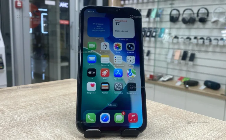 Apple iPhone 11 4/64 ГБ