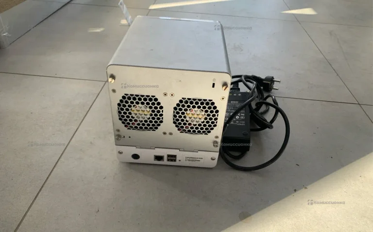 Сетевое хранилище Synology Disk Station DS413j 4 ТР