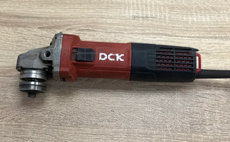 ушм Dcx