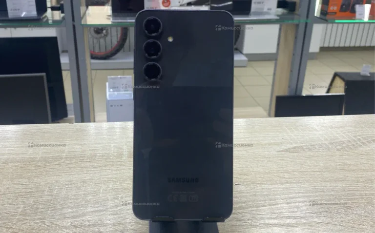 Samsung Galaxy S24 FE 8/256 ГБ