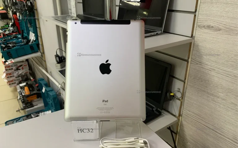 Планшет Apple iPad 2 64Gb Wi-Fi