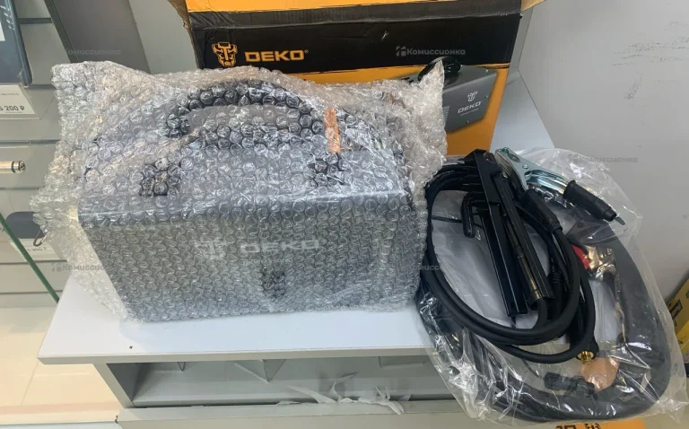 Сварочный полуавтомат Deko DKWM190NG 190A