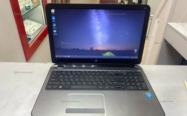 Ноутбук  HP 230 G3