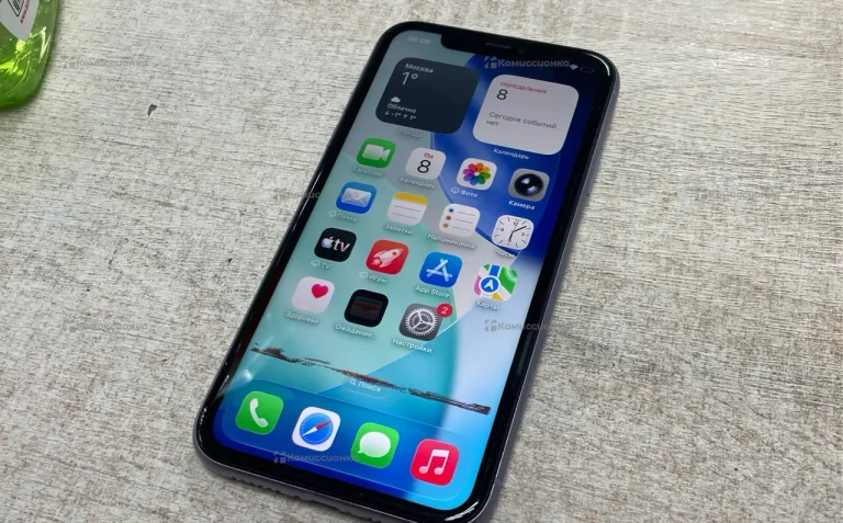 Apple iPhone 11 4/128 ГБ