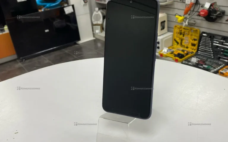 Tecno Spark 8C 4/64 ГБ