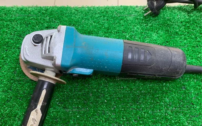 УШМ Oasis AG-72/125