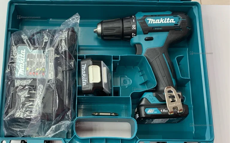 Аккумуляторная дрель-шуруповерт Makita DF333DWAE