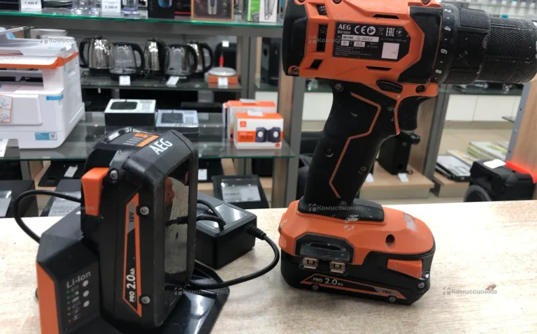 Аккумуляторный шуруповерт AEG BS18G4