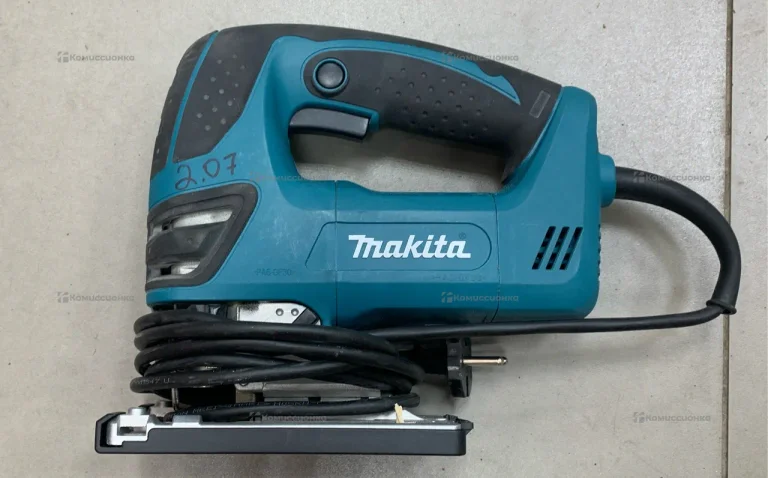 Электролобзик makita 4350FCT