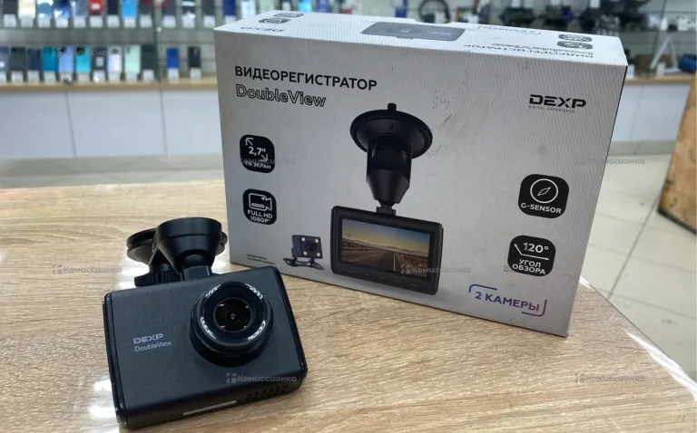 Видеорегистратор  dexp double view