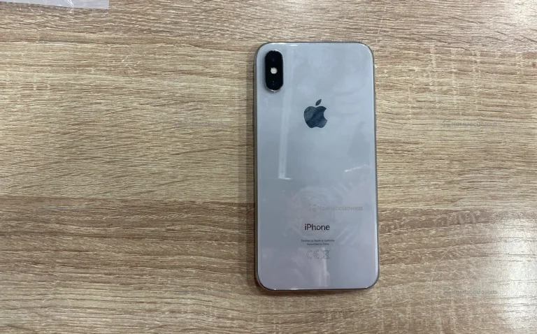 Apple iPhone X 3/64 ГБ