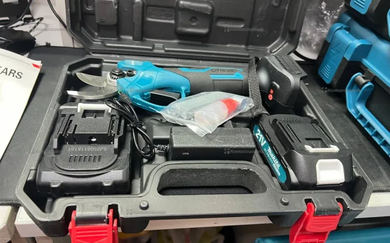 Секатор Makita Rep