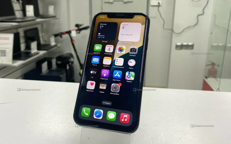 Apple iPhone 11 4/128 ГБ