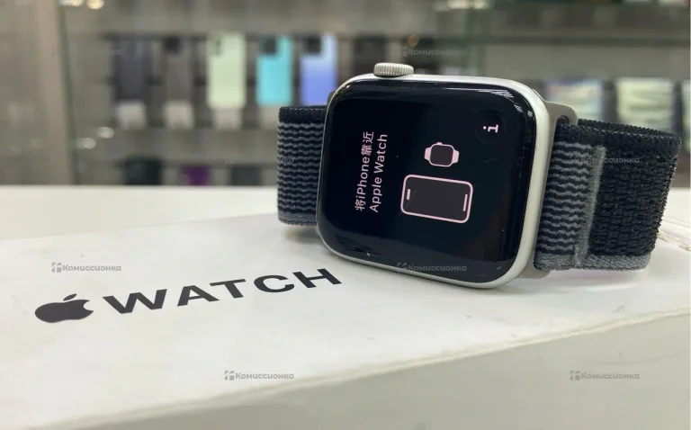 Часы  Apple Watch SE 2 44mm