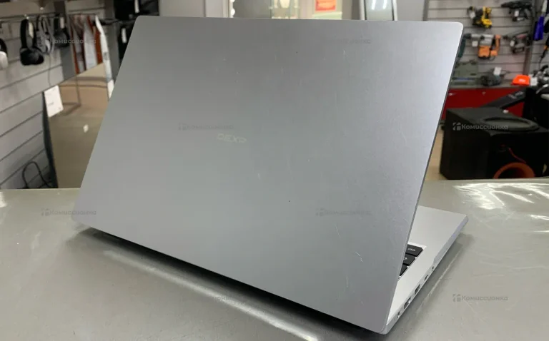 Ноутбук Dexp Aquilon