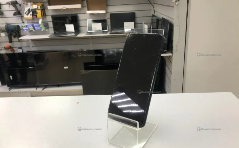 Tecno spark 8c 4 64