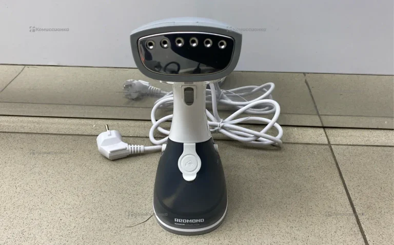 Отпариватель Redmond RHS-6802