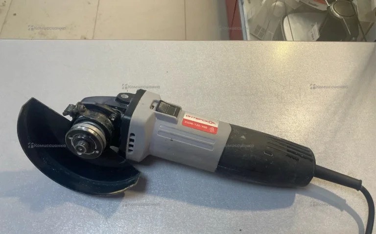 УШМ-125/900 Интерскол машина углошлифовачная