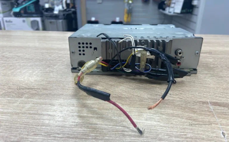 Автомагнитола Pioneer DEH-1700UBG