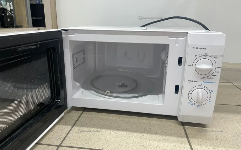 Микроволновая печь Midea mg820cfb-w