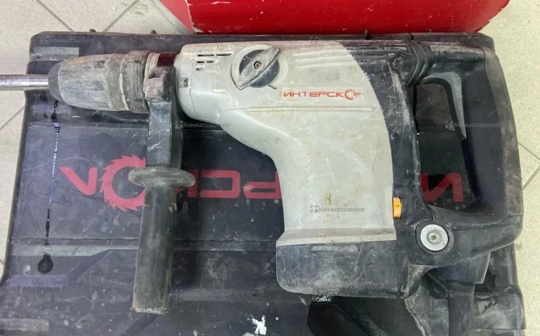Перфоратор Интерскол П-40/1100Э