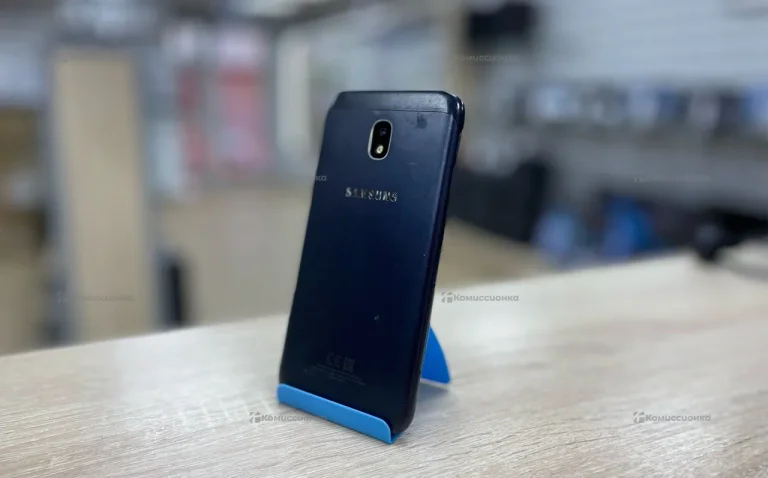 Samsung Galaxy J3 (2017) 2/16 ГБ