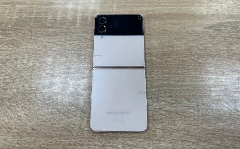 Samsung Galaxy Z Flip 8/256 ГБ