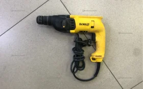 Перфоратор dewalt D25033