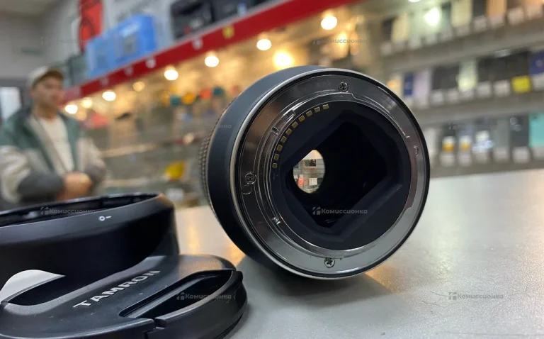 Объектив Tamron 17-28mm F/2.8 Di III RXD