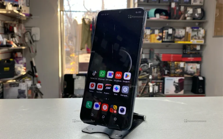 Tecno Spark 10C 4/64 ГБ