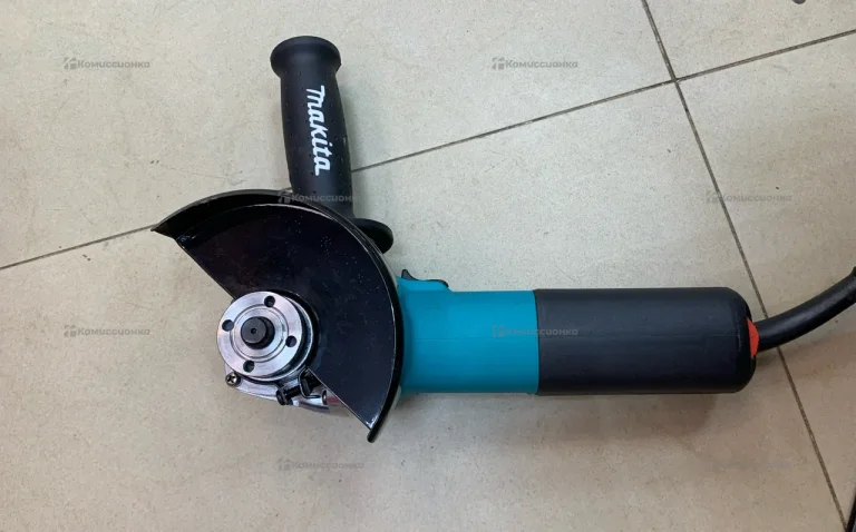 Уши Makita rep