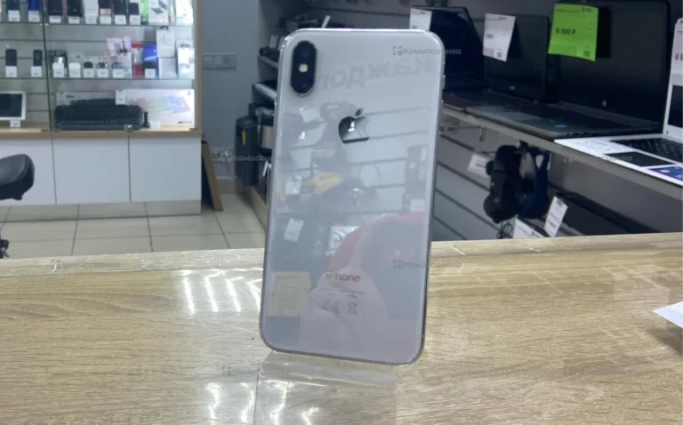Apple iPhone X 3/64 ГБ