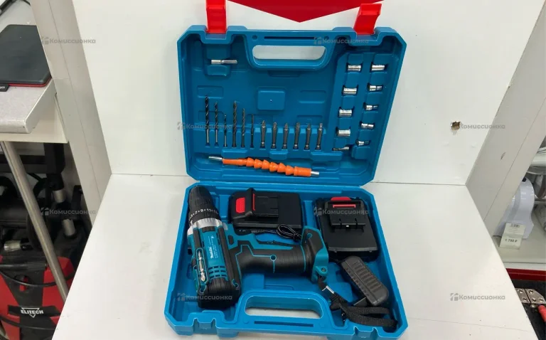 дрель шуруповерт Makita 18v