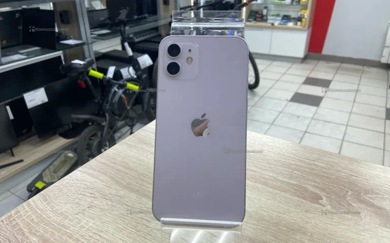 Apple iPhone 12 64 ГБ.