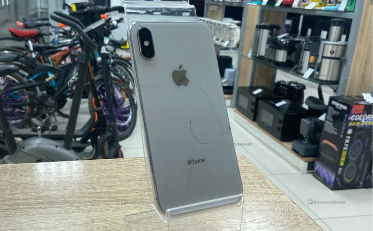 Apple iPhone XS 4/64 ГБ
