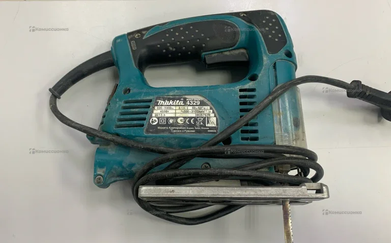 Электролобзик makita 4329K