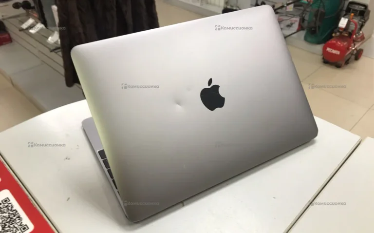 Apple MacBook Retina 12 (2015)