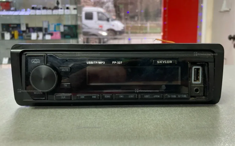 Автомагнитола  Skylor FP-327