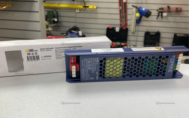 Блок питания в металлическом корпусе с клипсами, 1