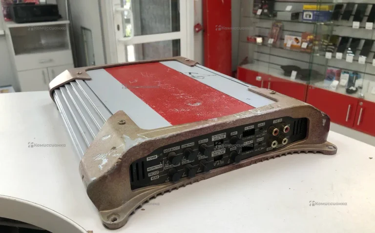 Усилитель 4-канальный Blaupunkt GTA 475