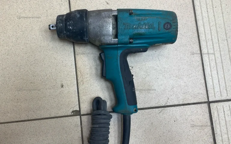 Гайковерт makita TW0350