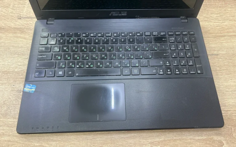 Ноутбук Asus X550CL